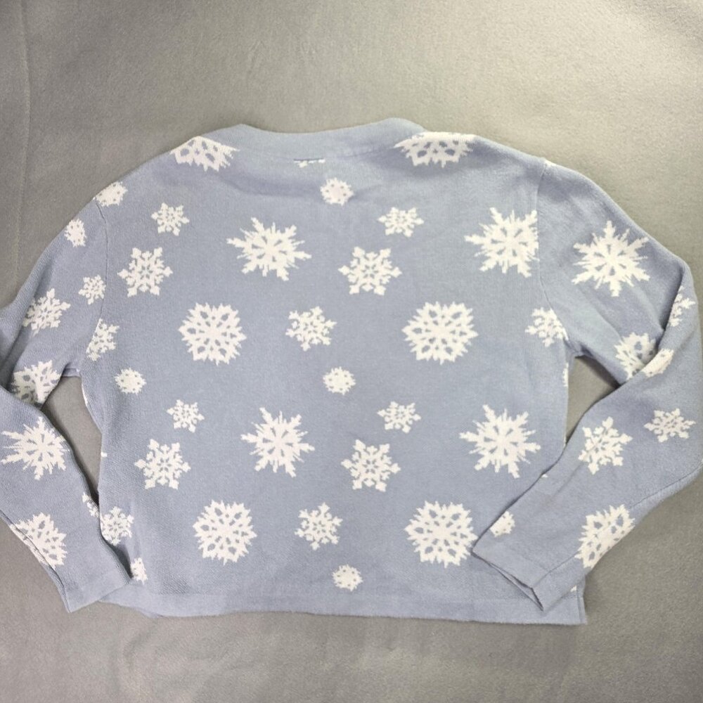 Disney Cardigan Sweater Womens Medium Blue White Snowflake Frozen Winter Holiday - Picture 6 of 13